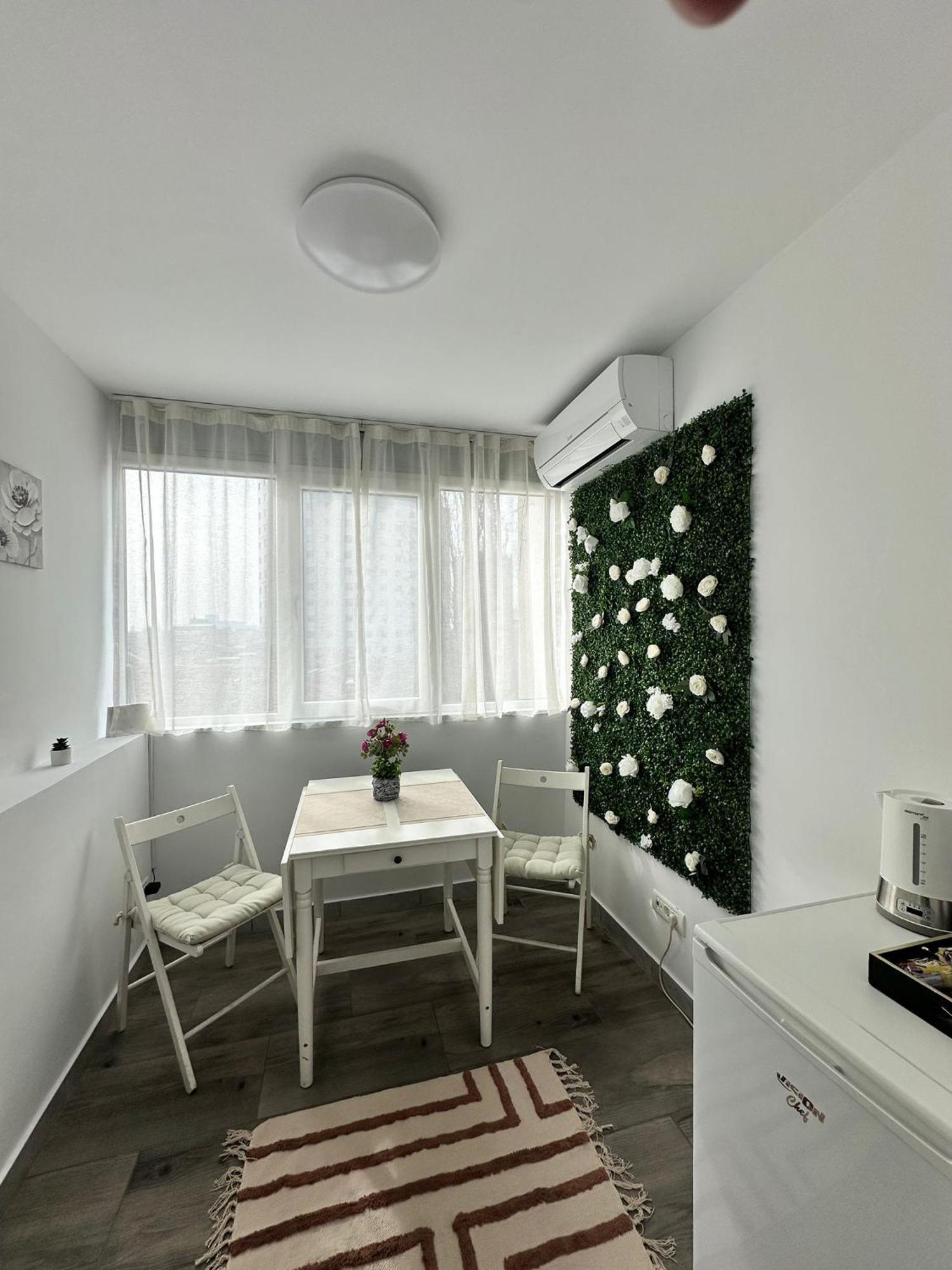 Love Light Studio Victoriei Bucarest Exterior foto